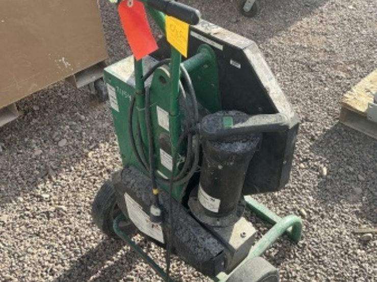 greenlee-555-series-electric-bender-image-3