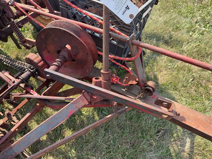 mccormick-deering-two-row-planter-image-10