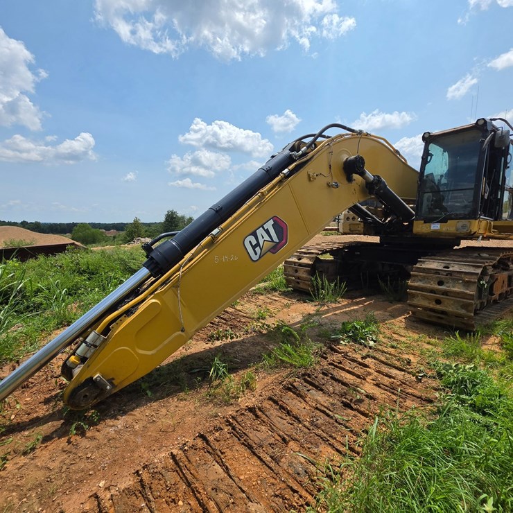 2023 CATERPILLAR 374