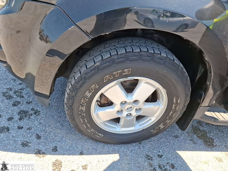 2012-ford-escape-image-22