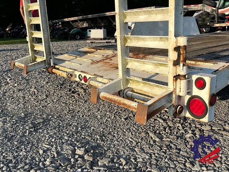 2013-moran-welding-20’-/-16k-lb.-t/a-equipment-tag-trailer-image-32