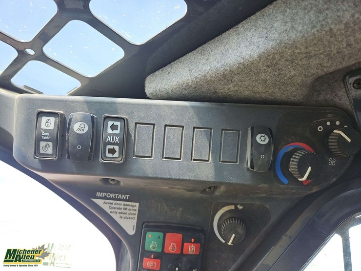 2024-deere-325g-image-23