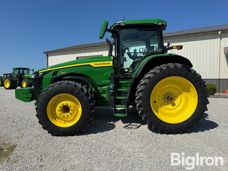 2024-john-deere-8r-340-image-8