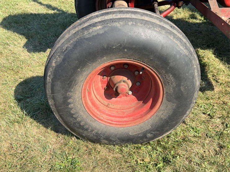 farmall-806-diesel-image-12