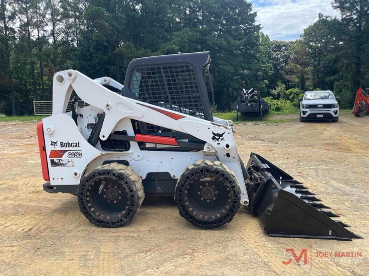 2017-bobcat-s650-skid-steer-loader-image-2