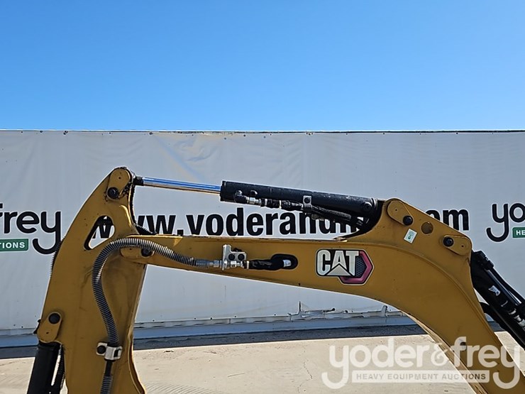 2023-caterpillar-301.7cr-image-17