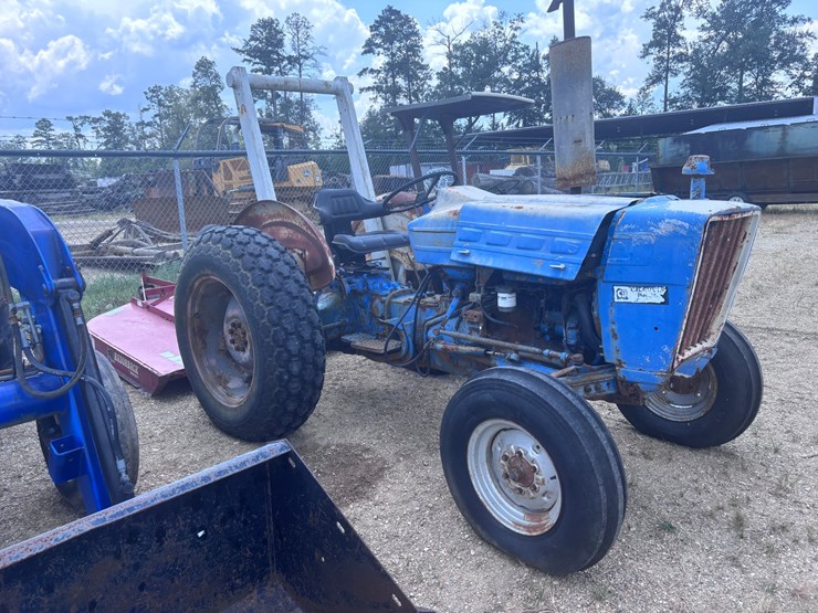 ford-3000-image-2