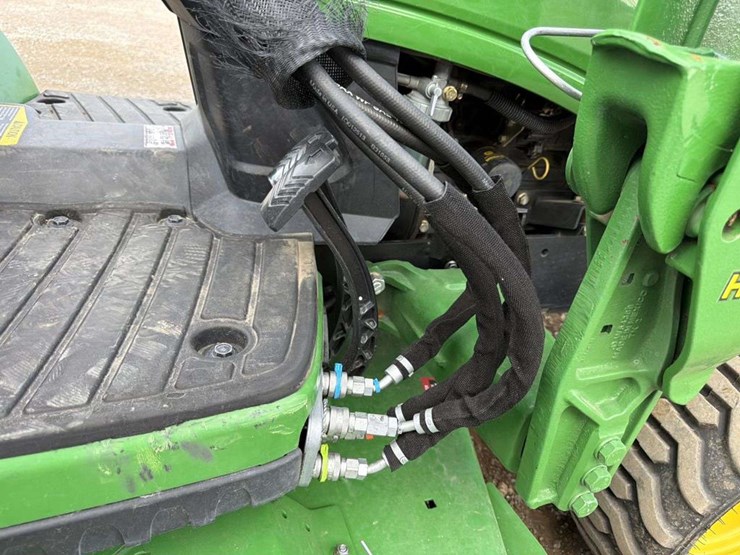john-deere-1025r-image-21