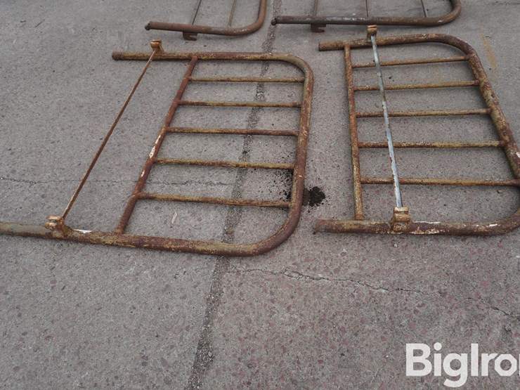bench-brackets-&-headboards-image-9