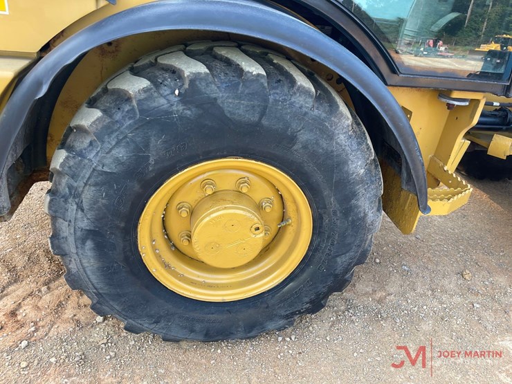 2016-caterpillar-906m-image-10