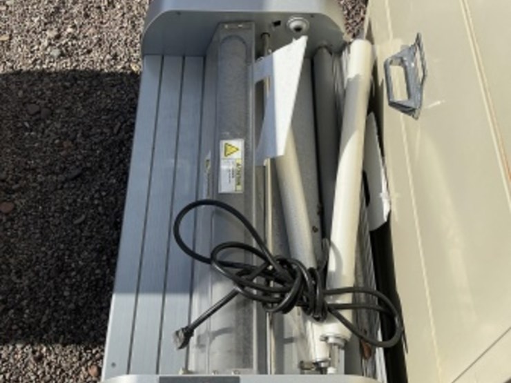 fire-king-filing-cabinet-&-laminator-image-3