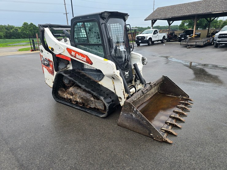 2021-bobcat-t64-image-16