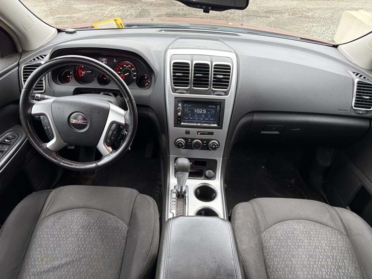 2009-gmc-acadia-image-36