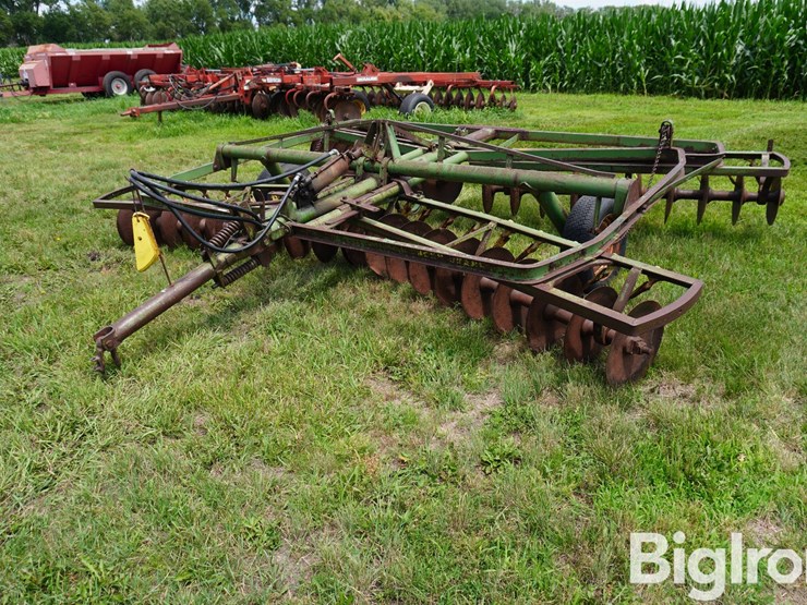 john-deere-aw-image-1