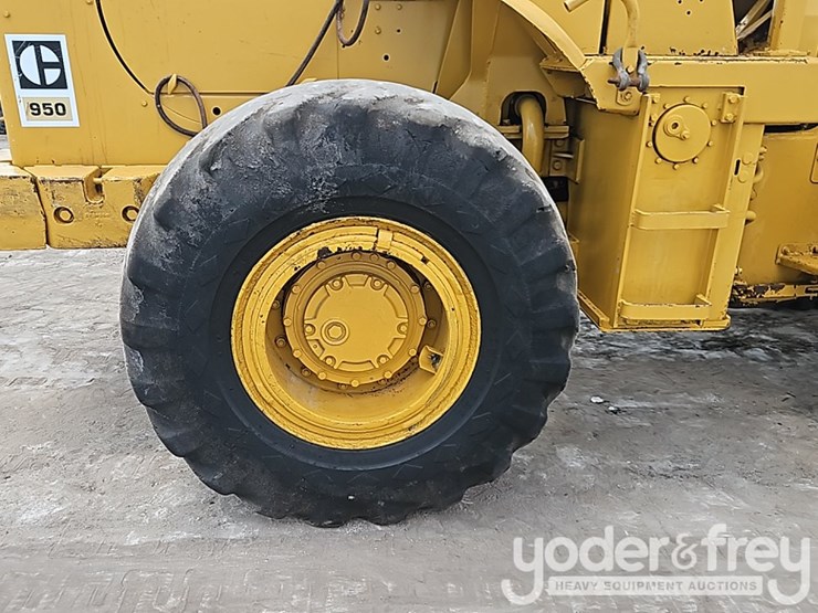 caterpillar-950-image-8