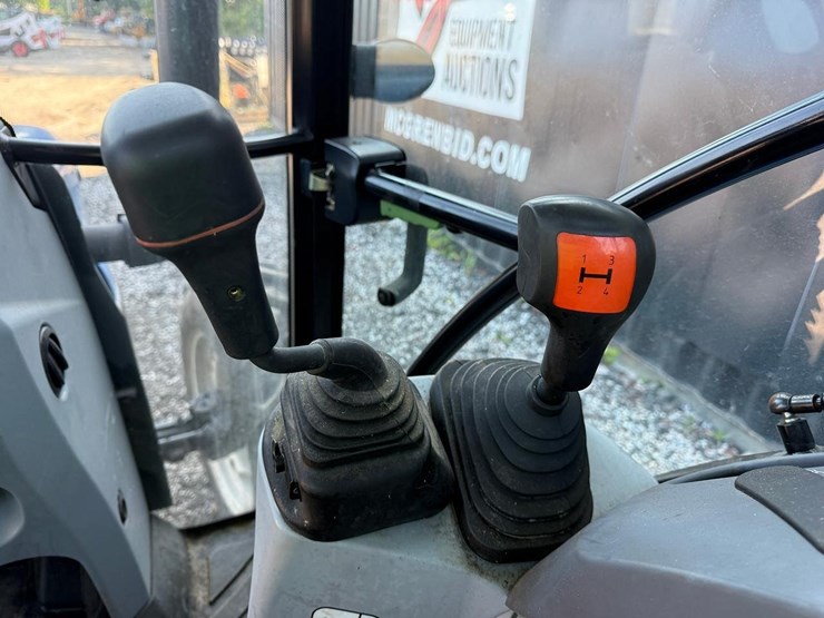 new-holland-t4.75-image-21