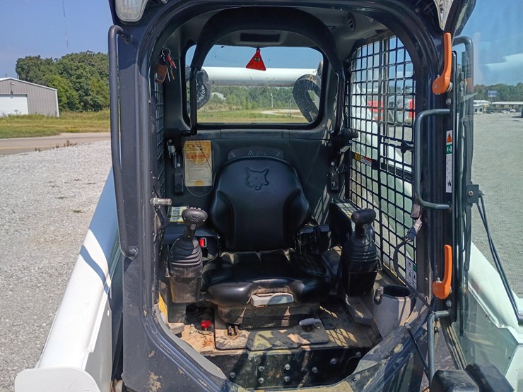 2023-bobcat-t650-image-26