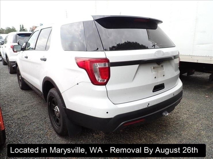 2017-ford-explorer-image-8
