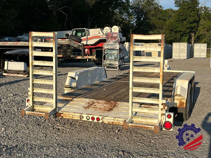 2013-moran-welding-20’-/-16k-lb.-t/a-equipment-tag-trailer-image-27
