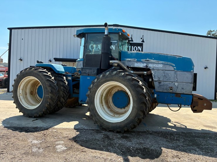 new-holland-9682-image-1