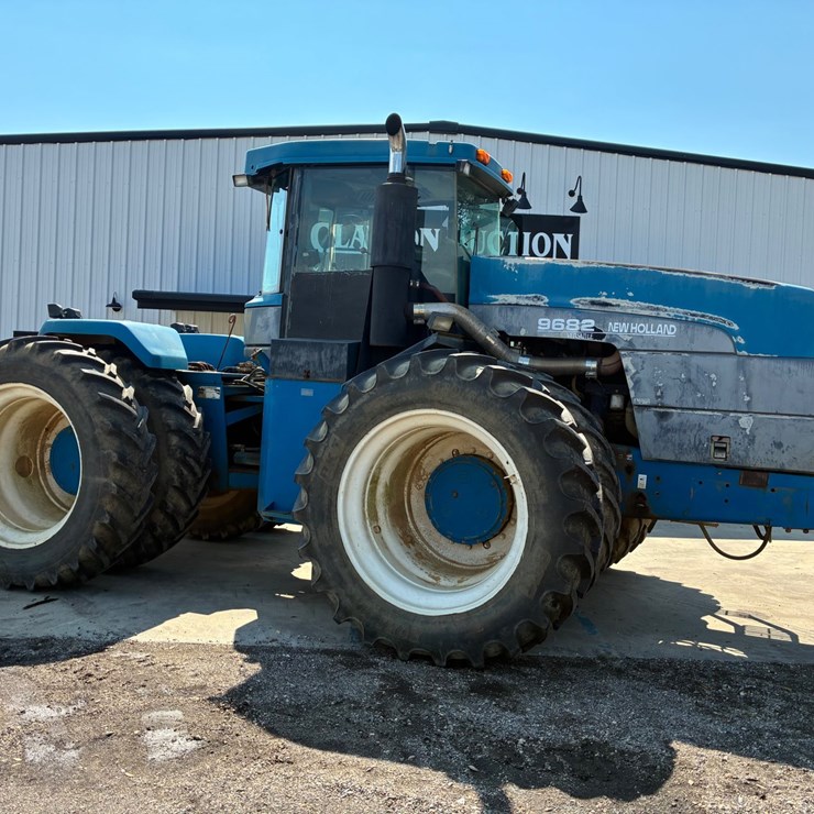 NEW HOLLAND 9682