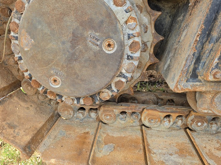 2023-caterpillar-374-image-83