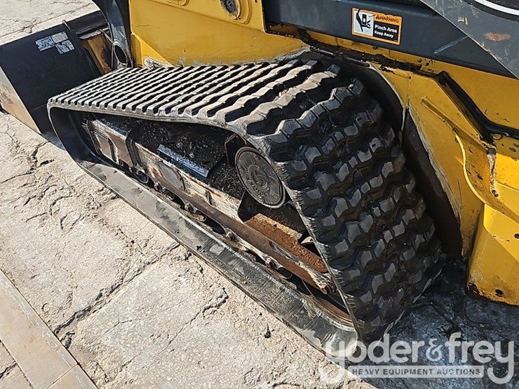 2021-deere-331g-image-20