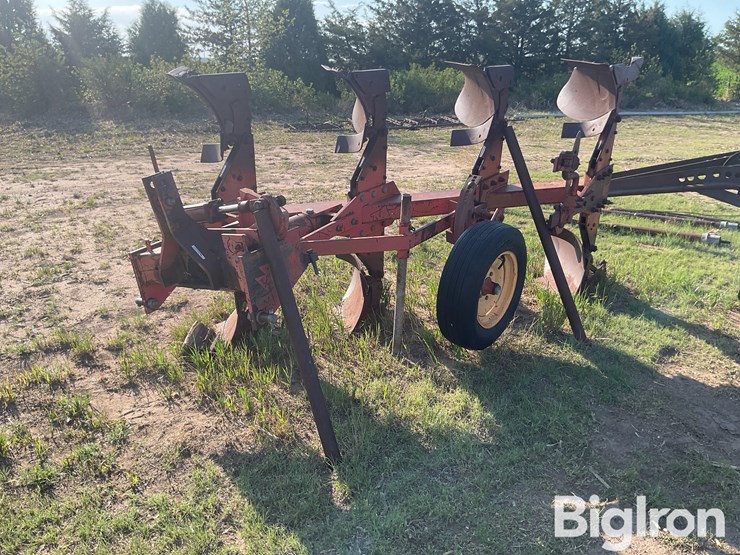massey-ferguson-57-image-1