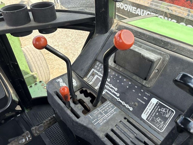 john-deere-4230-image-17