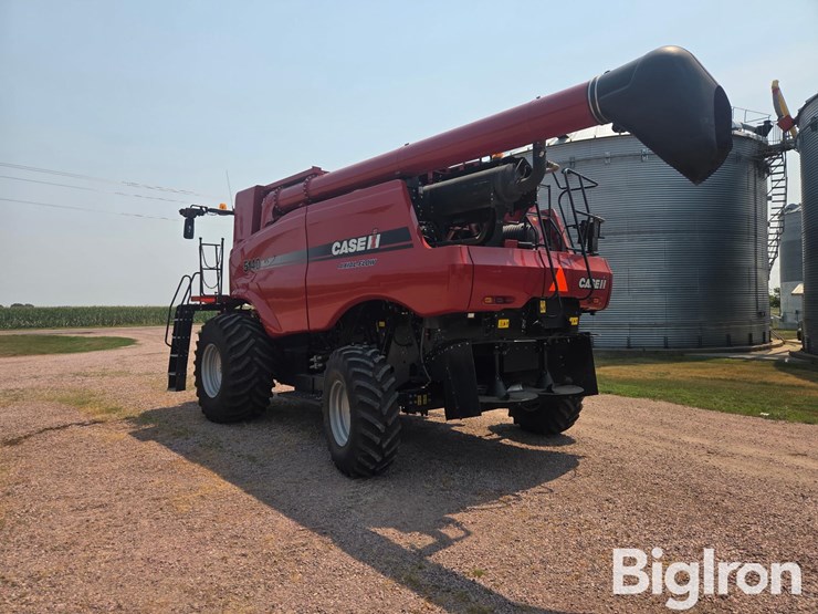 2014-case-ih-5140-image-5
