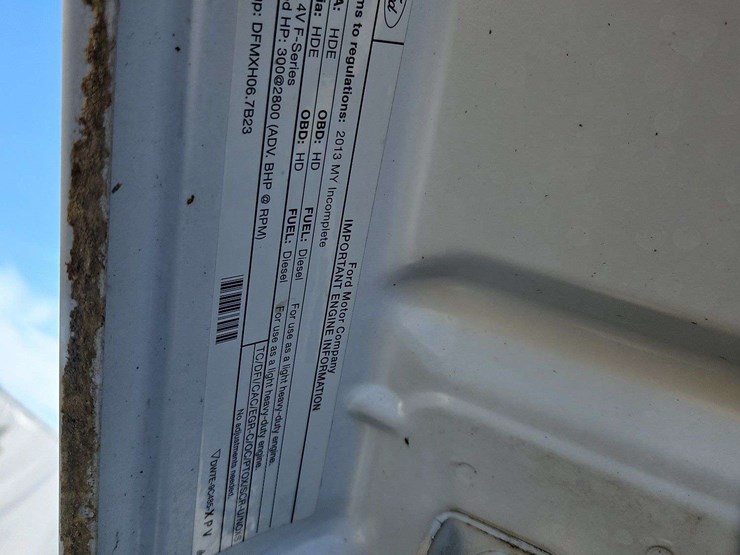 2013-ford-f550-image-34