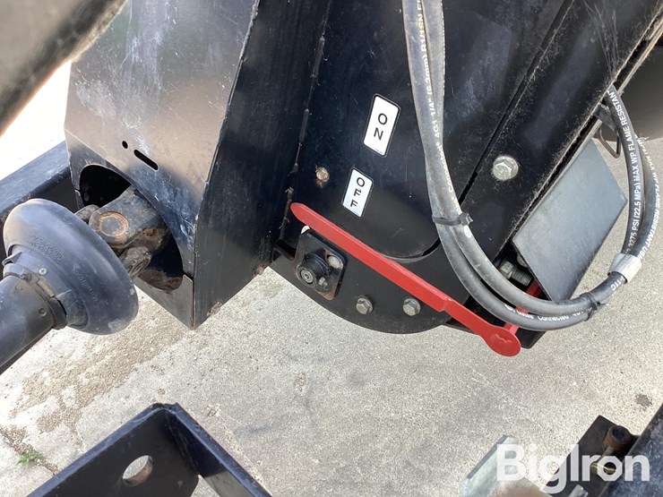 2012-kinze-1100-image-18