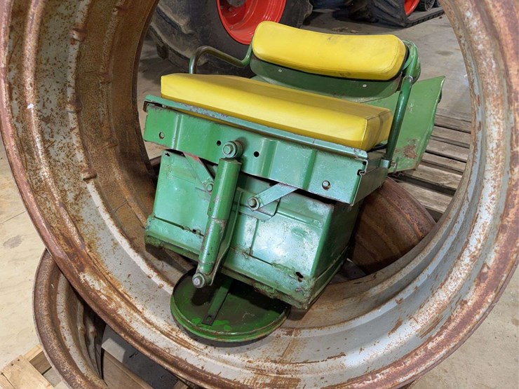 john-deere-730-image-31