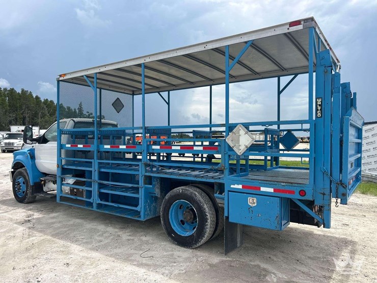 2019-ford-f750-image-4
