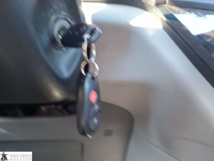 2016-toyota-sienna-image-14