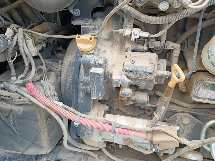 2023-bobcat-t770-image-20