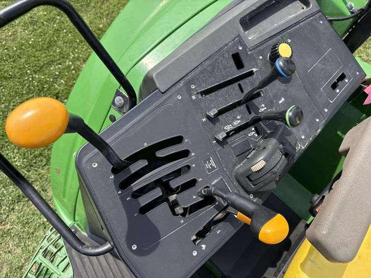 john-deere-7130-image-20