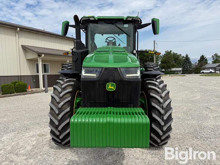 2025-john-deere-8r-250-image-2