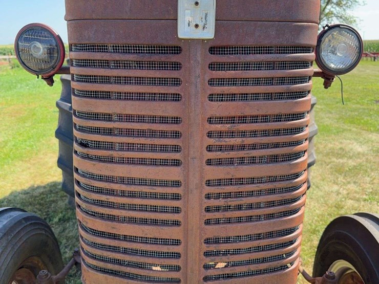 mccormick-deering-super-w-9-image-9
