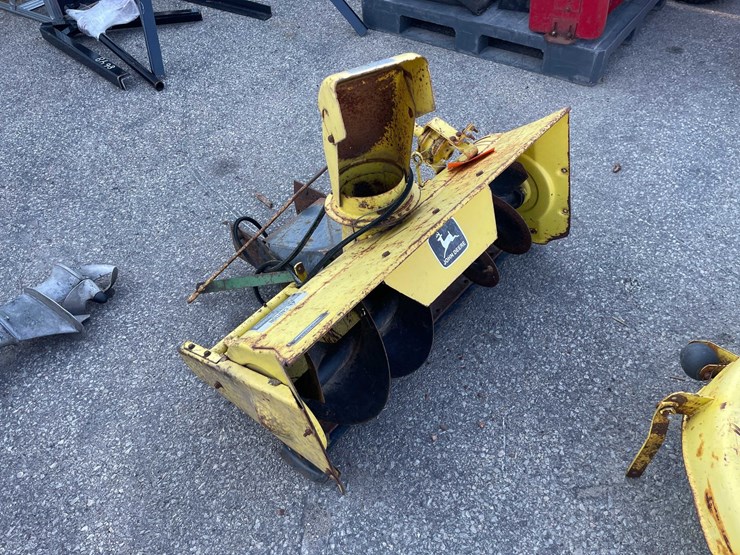 john-deere-180-image-3