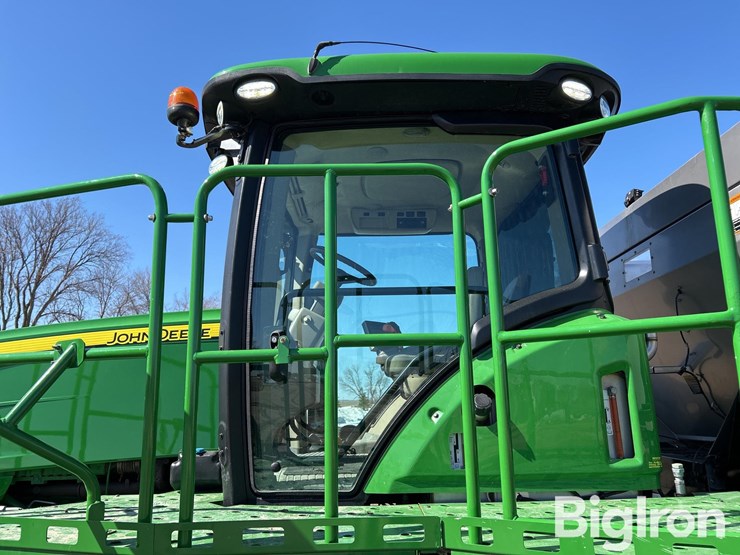 2021-john-deere-f4365-image-16