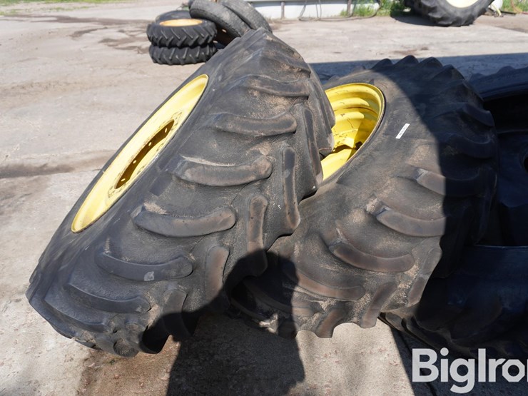 john-deere-16-image-5