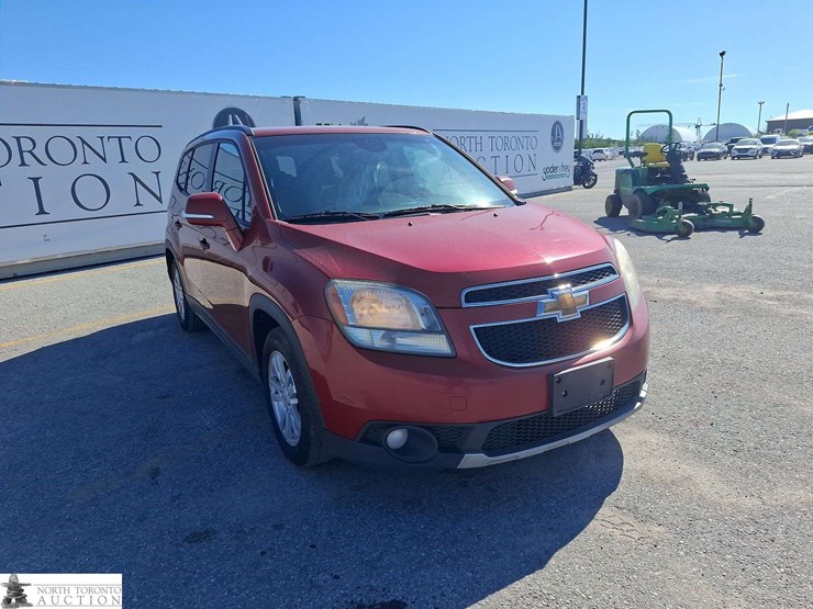 2014-chevrolet-orlando-4x2-1lt-4dr-suv-image-3