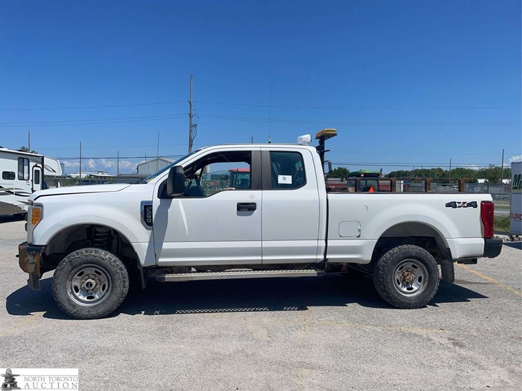 2017-ford-f250-image-8