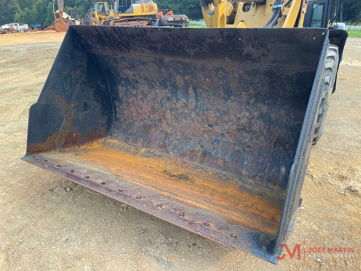 2016-caterpillar-906m-image-13
