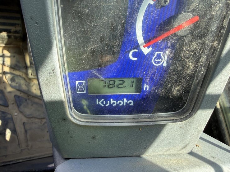 2016-kubota-svl75-2-image-22