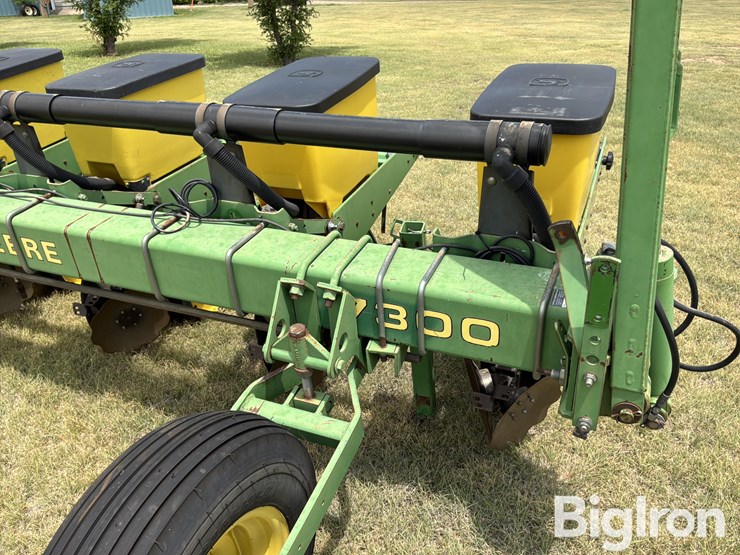 john-deere-2-image-17