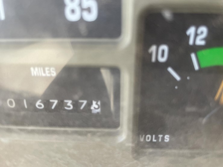 #2253-•-1998-isuzu-2-ton-cargo-truck-(has-nm-title)-(located-in-las-cruces)-image-28