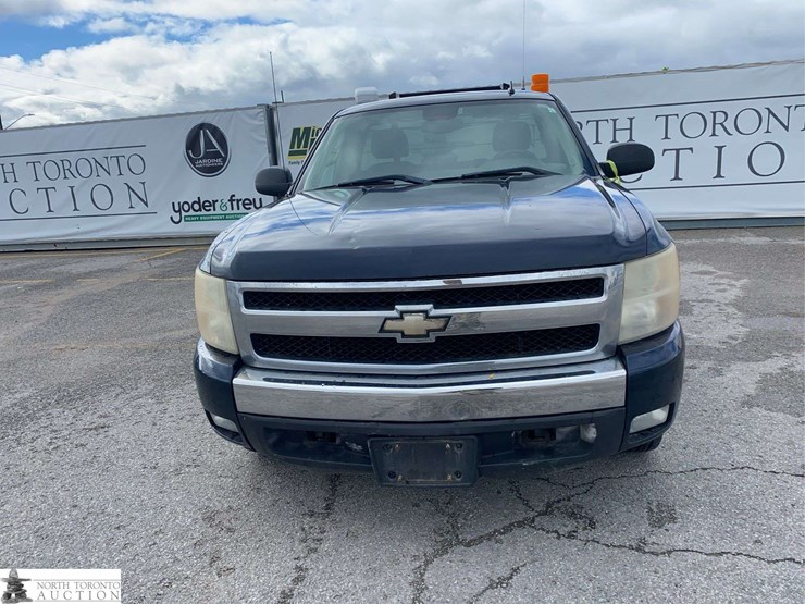 2007-chevrolet-silverado-1500-image-2