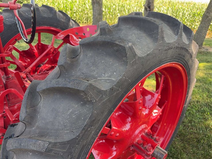 1937-farmall-f-12-image-36